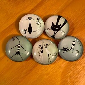 Cat Circular Silly Magnets